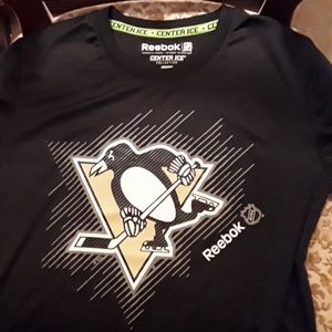 NHL Penguins t shirt